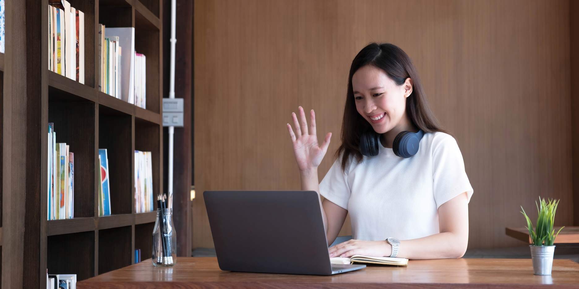 Asian girl student online learning class study online video